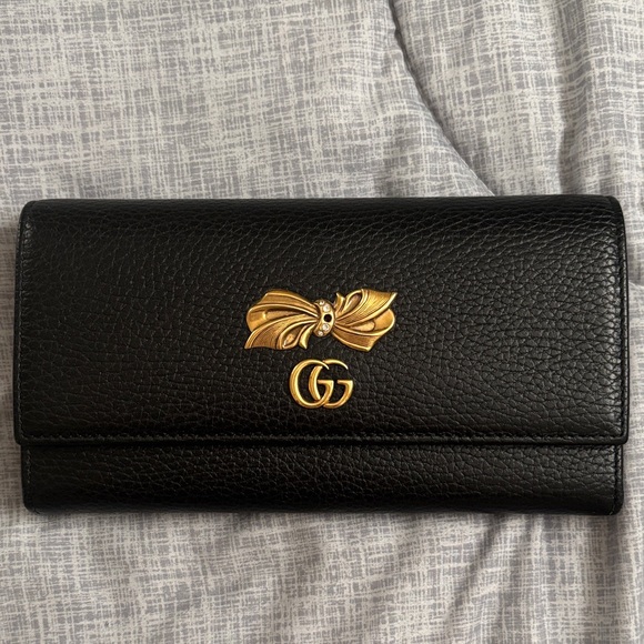 Gucci Black Wallet with Gold Detailing- NWOT - Picture 1 of 11